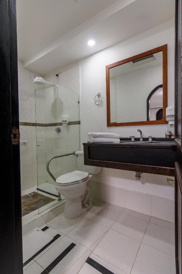 Like Home Hotel Boutique Меделин Екстериор снимка